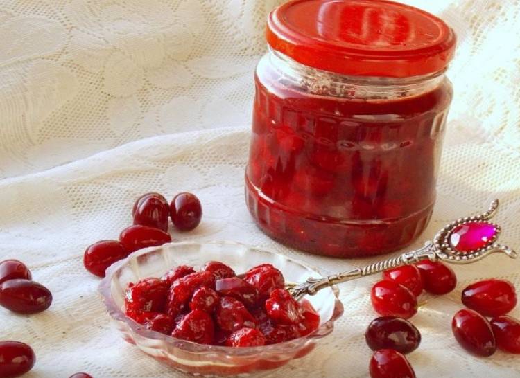 Варенье из кизила на зиму с косточками